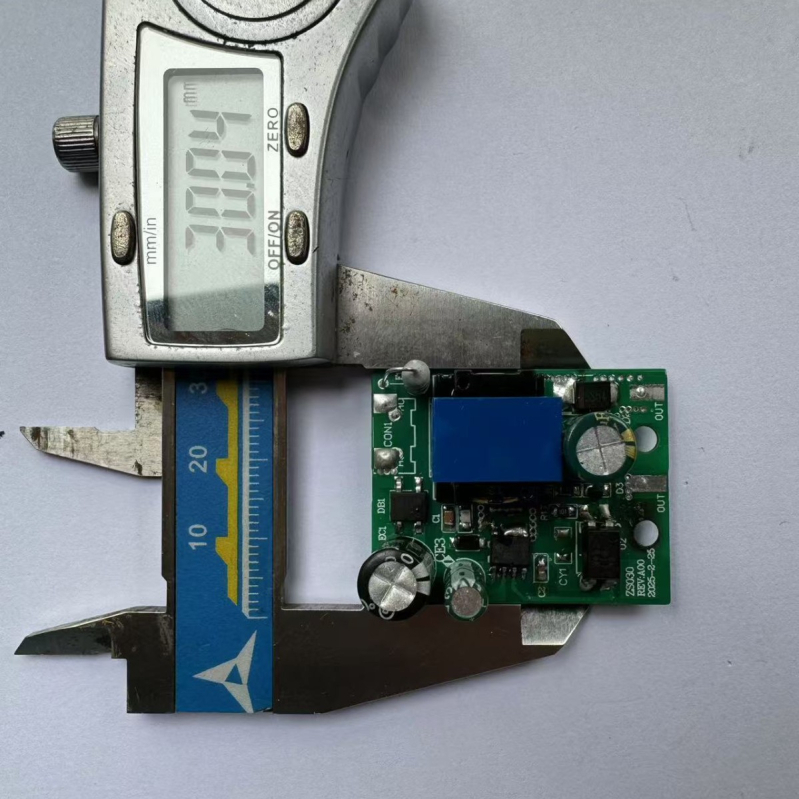 Захранваща платка: вход 100-240V AC, изходи 9V1A и 12V1A, 15W, гола PCB