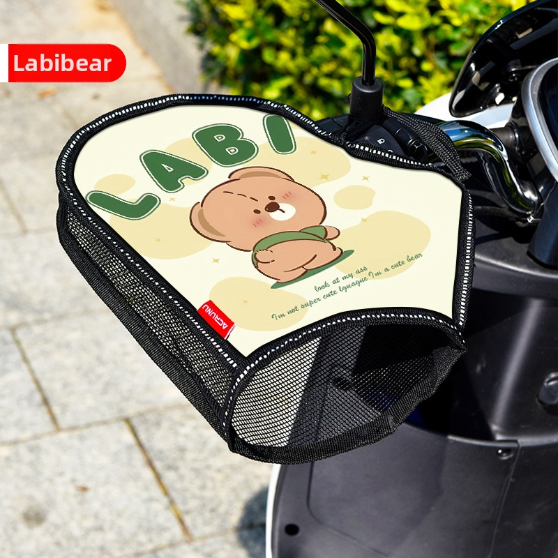 Povlak na riadidlá pre elektrické skútre a motocykle – hliníková izolačná vrstva; vodeodolný, priedušný, tepelnoizolačný; prispôsobiteľný.