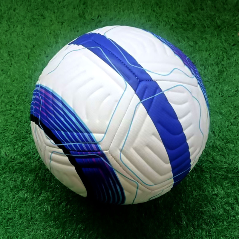 PU futbal No.5, strojovo šitý, hmotnosť 410–430 g, vnútorná Rubber Yarn balón, na tréningy a súťaže
