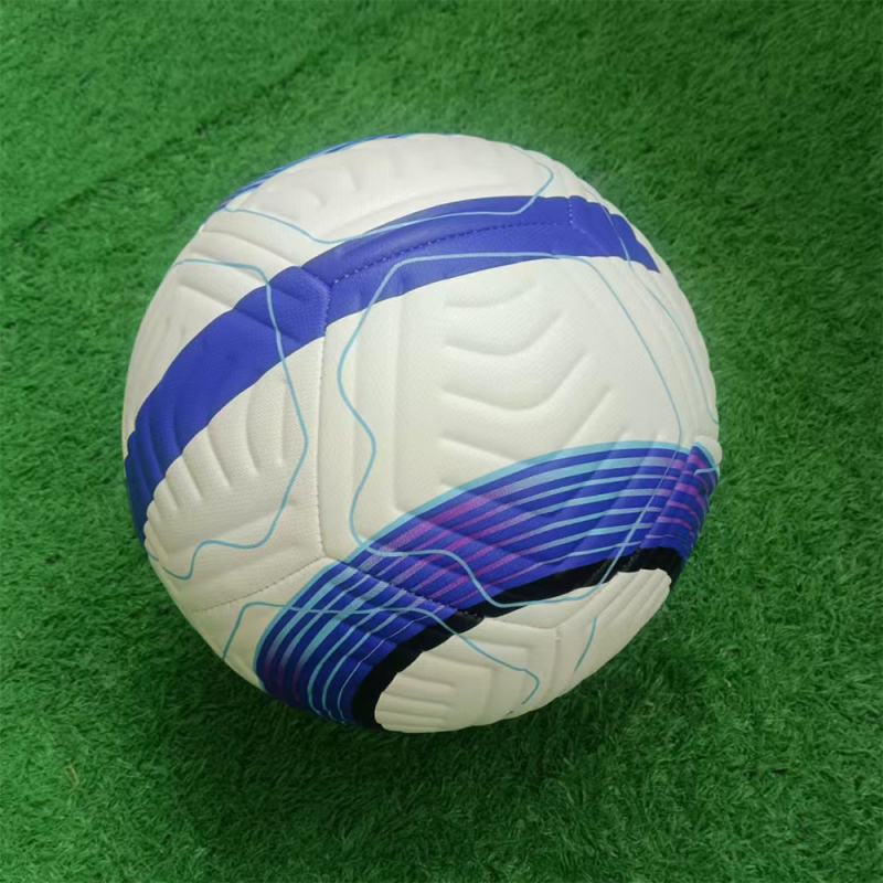 PU futbal No.5, strojovo šitý, hmotnosť 410–430 g, vnútorná Rubber Yarn balón, na tréningy a súťaže