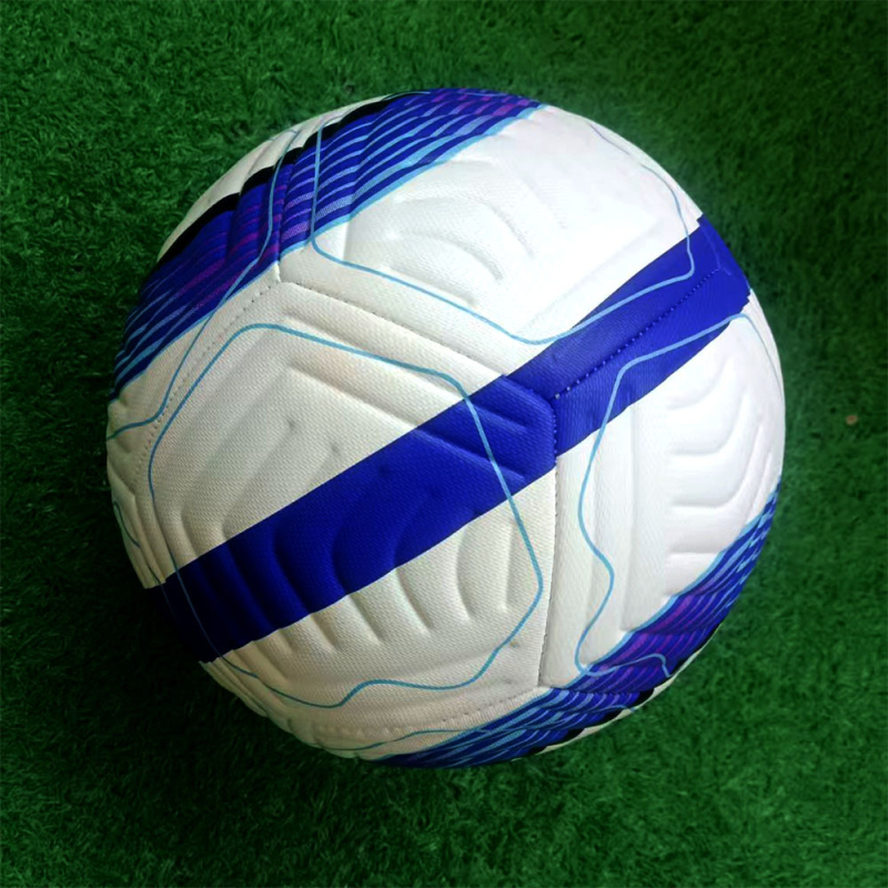 PU futbal No.5, strojovo šitý, hmotnosť 410–430 g, vnútorná Rubber Yarn balón, na tréningy a súťaže