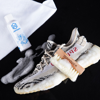 Kefa na topánky – vodotesná sada na čistenie sneakerov od Shoe Slave