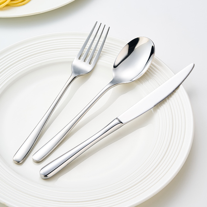 Set príborov z 316L nerezovej ocele – leštený do lesku, hrubý nôž, vidlička a lyžica, moderný minimalistický štýl