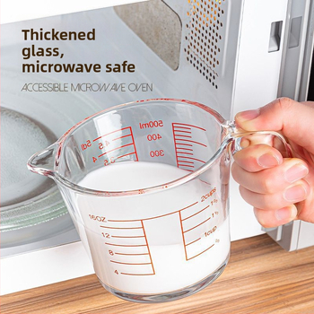 Sklenená odmerka s ml stupnicou, tepelne odolná, z borosilikátového skla, s držadlom, na pečenie.