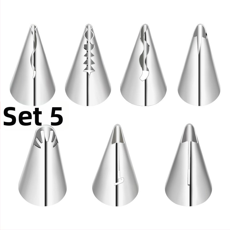 Nerūdijančio plieno dekoravimo antgalių rinkinys kremui švirkšti ir kepimui, įpakuotas OPP maišelyje, šiuolaikiškas minimalistinis stilius.