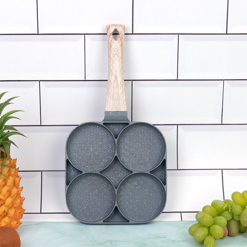 Panvica na vajíčka a hamburgery so štyrmi dierkami – hliníková zliatina, nelepivý povrch, dizajn so štyrmi dierkami, hmotnosť 0,48 kg, kompatibilný s plynovým sporákom