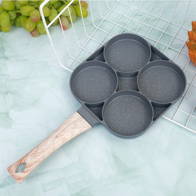 Panvica na vajíčka a hamburgery so štyrmi dierkami – hliníková zliatina, nelepivý povrch, dizajn so štyrmi dierkami, hmotnosť 0,48 kg, kompatibilný s plynovým sporákom