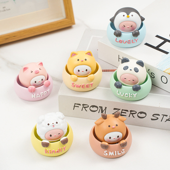 Roztomilá ozdoba do auta s kývajúcou hlavou na uvoľnenie, ozdoba z živice pre interiér auta a stôl