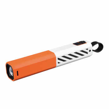 Kamperska baterijska svjetiljka s laserskim izvorom svjetla, optičkim zumom, 1500 mAh baterija, punjiva, uz uključeno punjač, domet 100–200 m