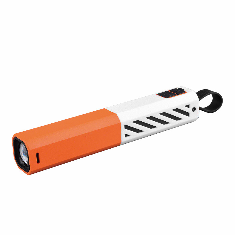 Kamperska baterijska svjetiljka s laserskim izvorom svjetla, optičkim zumom, 1500 mAh baterija, punjiva, uz uključeno punjač, domet 100–200 m