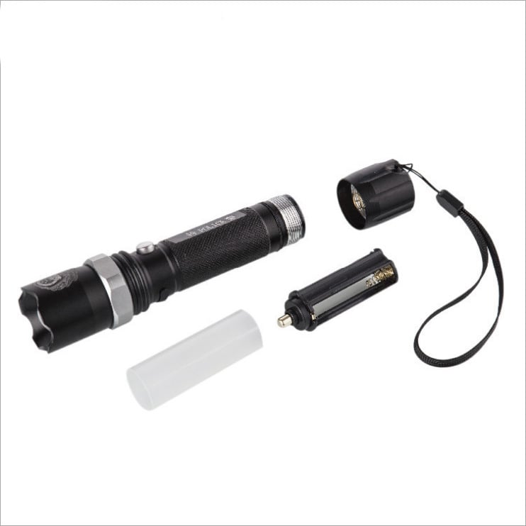 Aluminijska LED baterijska svjetiljka – punjiva, 3W, 5800mAh, 360° rotacija, uključen punjač, domet 100–200 m