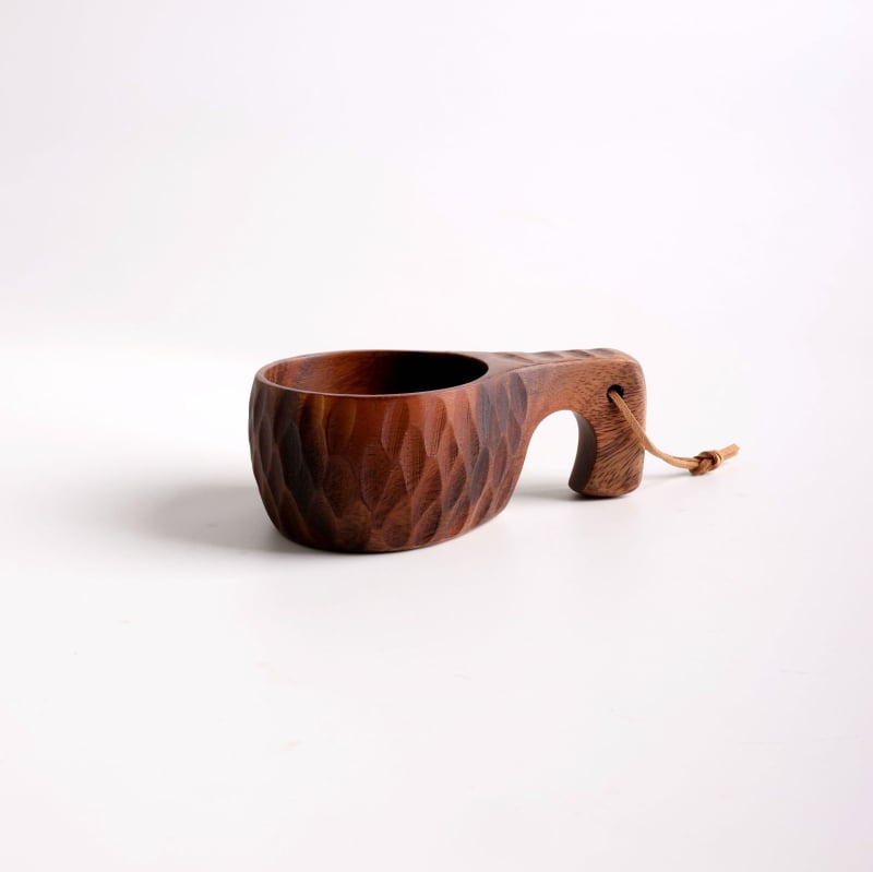 Akáciový drevený pohár s držadlom a nosnou šnúrkou pre pitie vody na kempovaní