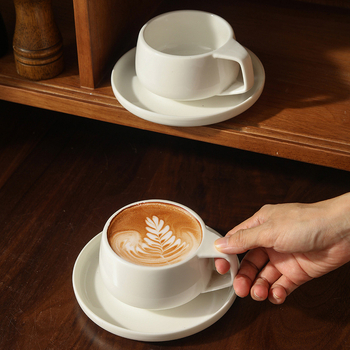 Keraminis kavos puodelių ir padėkliuko rinkinys, latte puodelis, minimalistinis stilius, namų naudojimui