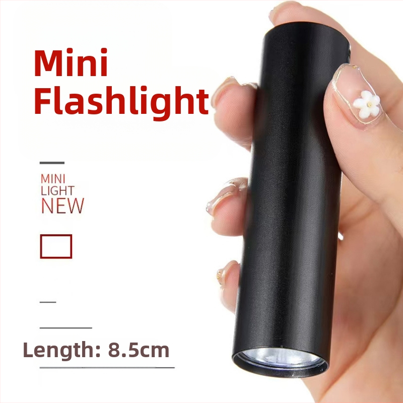 Mini nabíjateľná ručná baterka pre domáce a vonkajšie použitie, 5W, 3,7V, 600 lm, IPX4, doba nabíjania 1–2 hodiny