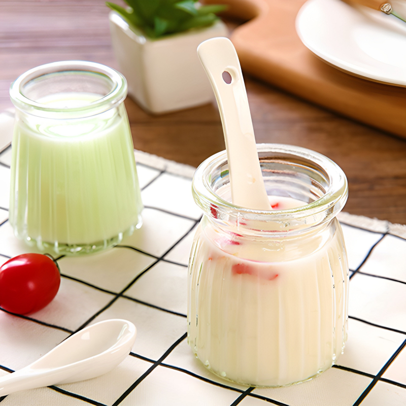 Čašica za mlijeko s kapicom – termički otporno staklo, višeslojna struktura, za puding, žele i mousse