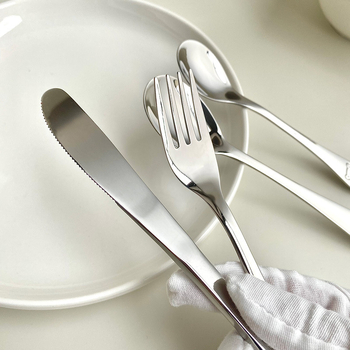 Detská sada noža, vidličky a lyžičky z 304 nerezovej ocele, zrkadlové leštenie, jednobarevný dizajn, moderný minimalistický štýl