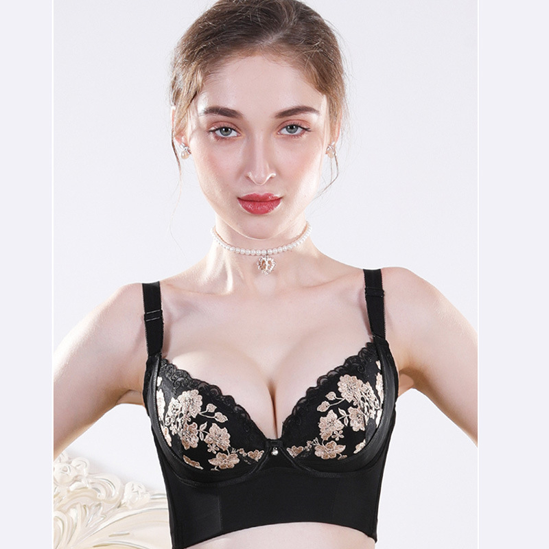 Formujúca podprsenka s pevnými dvojitými ramienkami, 3/4 miska, stredne formovaná miska, zadné zapínanie s piatimi radmi háčikov, látka Nylon/Polyamid s Spandex/Lycra