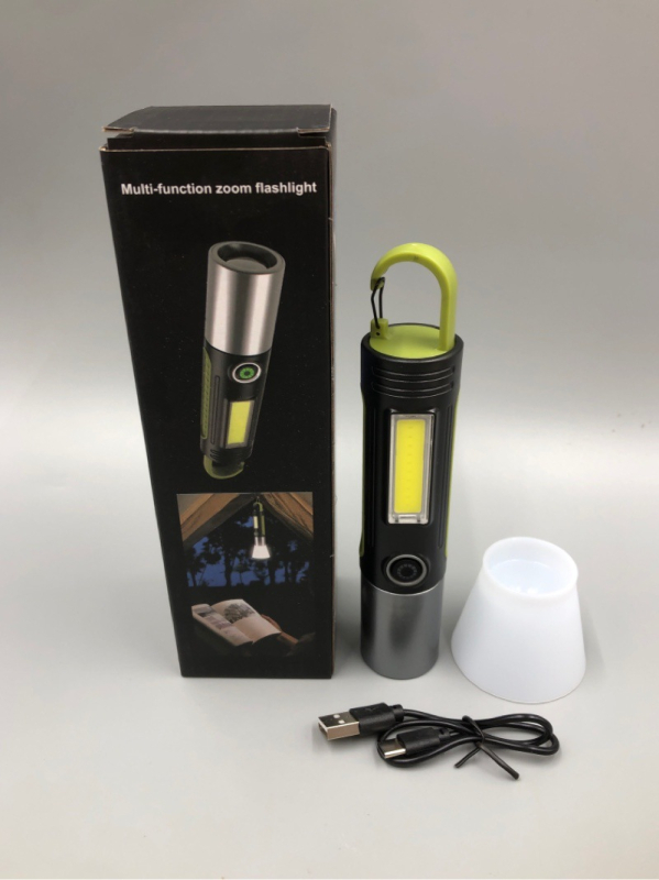 LED ručná baterka, s CE certifikáciou, kód produktu 24U010352600, prenášateľné kompaktné vonkajšie svetlo