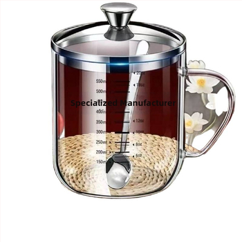 Pohár z borosilikátového skla, vysoká teplotná odolnosť, graduovaná stupnica, trojuholníkový tvar, s viečkom