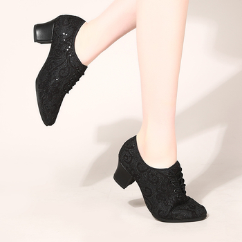 Танцови обувки - дишаща мрежеста горна част, леки, абсорбиращи пот, гумена подметка, подходящи за латински танци, модерни танци и балет