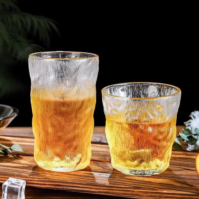 Pohár na vodu zo skla soda-lime, moderný a jednoduchý štýl, bez držadla, vzor ľadovcový (glacier), jednovrstvá konštrukcia, hmotnosť 0,3 kg