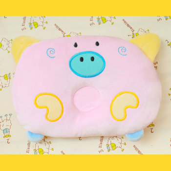 Detská vankúš z veluru s vyšívaným dizajnom prasiatka, kruhový tvar, výplň polyesterové vlákno, vhodný pre novorodencov