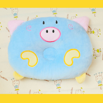 Detská vankúš z veluru s vyšívaným dizajnom prasiatka, kruhový tvar, výplň polyesterové vlákno, vhodný pre novorodencov
