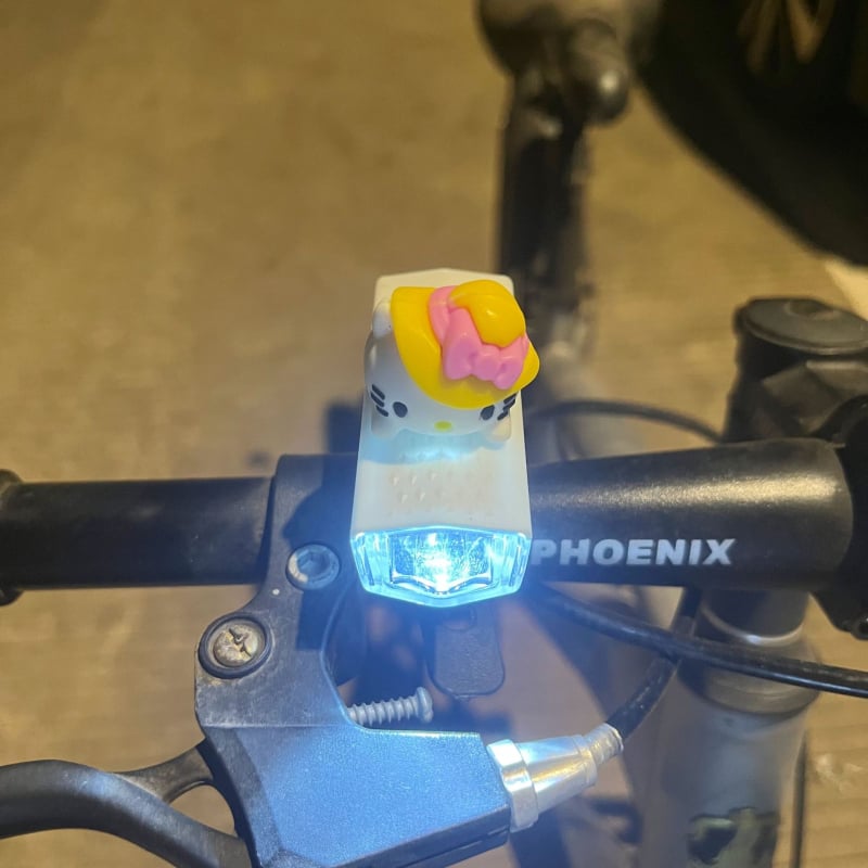 Предна велосипедна светлина за нощно каране — сладък карикатурен дизайн, съвместима с планински пътища (Модел: ltao1025187043; Тип светлина: предна; За: нощно каране; Функция: предупредителна светлина)
