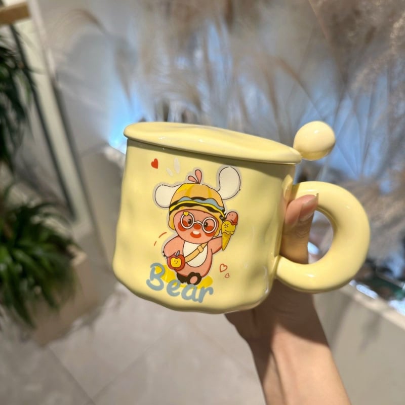 Keramický hrnček s karikatúrnym štýlom pre seniorov (Materiál: keramika; Štýl: karikatúra; Cieľová skupina: seniori; Medzinárodný vývoz: áno)