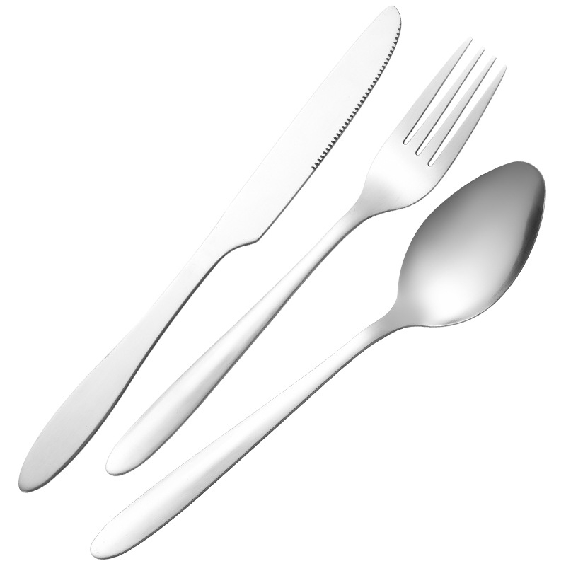 Trojbodový set jedálenského príslušenstva západného štýlu – nôž, vidlička a lyžica; 410 nerezová oceľ; zrkadlové leštenie; prispôsobiteľný; súkromná značka