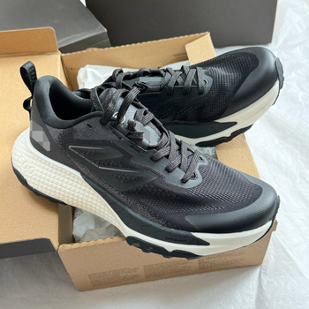 Nízke voľnočasové tenisky s vrchnou Top Grain kožou, protišmyková gumová podrážka, PU vložka, zapínanie šnúrkami