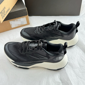 Nízke voľnočasové tenisky s vrchnou Top Grain kožou, protišmyková gumová podrážka, PU vložka, zapínanie šnúrkami