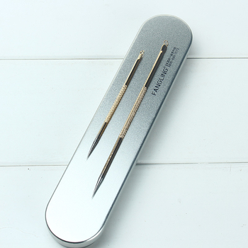 Sada akné ihiel s dvojitým koncom, nerezová oceľ, v železnej krabičke — Fangling age