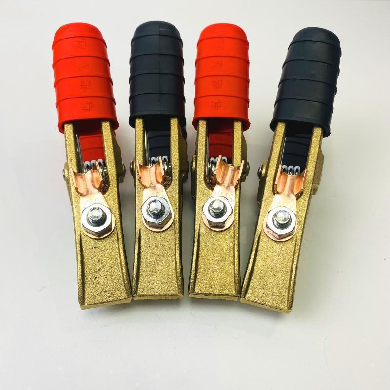 Klip akumulátora pre automobil z mosadzného tela s meďnatým jadrom, ťažká konštrukcia, čiastočne uzavretý dizajn