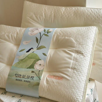 Lateksinė pagalvė su arbatos polifenolio kvapu kaklo palaikymui, stačiakampio formato, natūralus lateksas, latekso turinys virš 90%, branduolys: 80% regeneruotos pluošto + 20% arbatos polifenolių