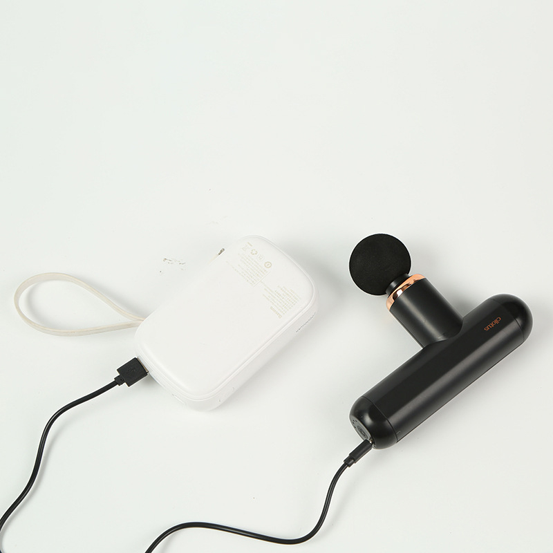 Fasciálny masážny prístroj na chrbát s predĺženou rukoväťou, bezkomutátorový motor, 4 rýchlosti, 6 nadstavcov