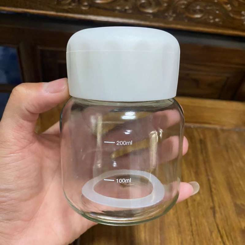 Ručný pohár z borosilikátového skla, vysoká tepelná odolnosť, nepravidelný tvar, dvojdielny set