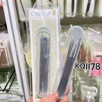 Sada 4 nerezových ihiel na akné pre odstraňovanie čiernych bodiek