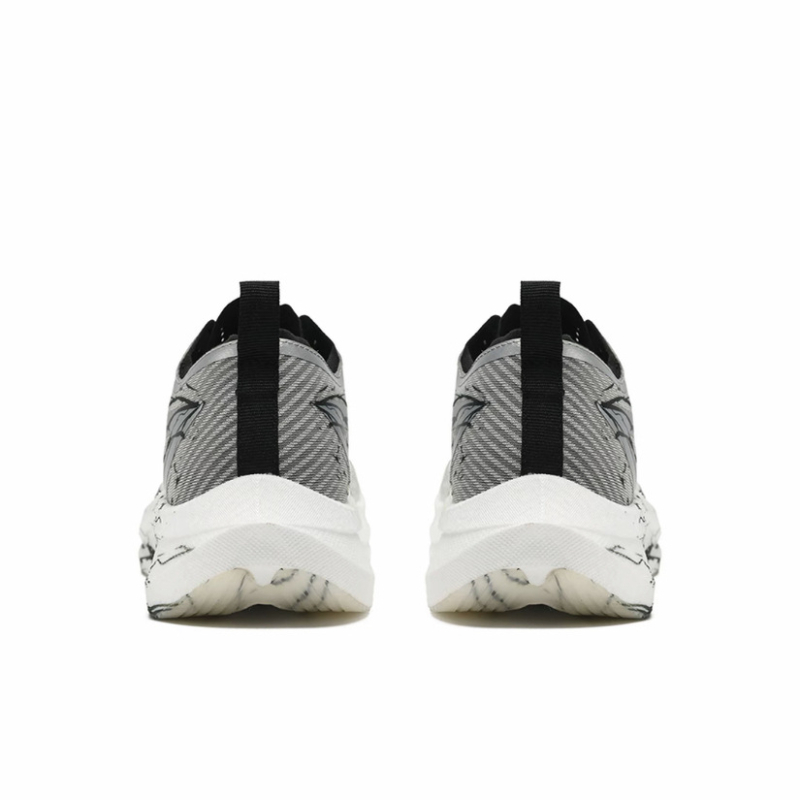 Trail bežecké topánky s sieťovým vrškom, protišmyková gumová podrážka, gumová stredná podrážka, tlmenie nárazov, nízky vrch