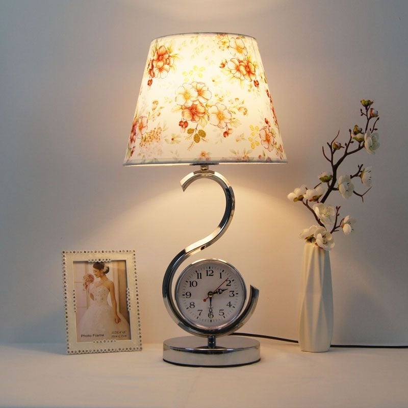 Stolná lampa LED, sklenené tienidlo, minimalistický moderný štýl, 110-240 V