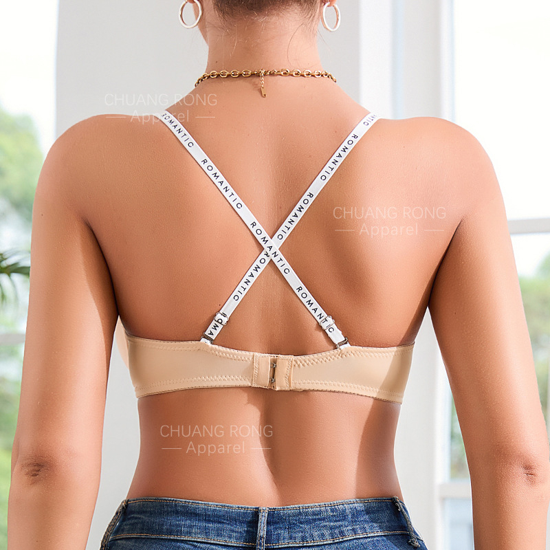 Dámska bezšvová nylonová podprsenka, košíčky 3/4, tenké tvarované košíčky, bavlnená vnútorná časť košíka, pevné dvojité ramienka, zadné zapínanie so dvoma radmi háčikov