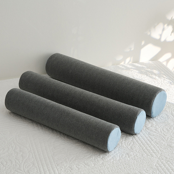 Latexová cylindrická vankúš na krk - tvar cukrovinky, podpora krku, prírodný latex, obsah latexu 80–90%, látka polyesterovo-bavlnená