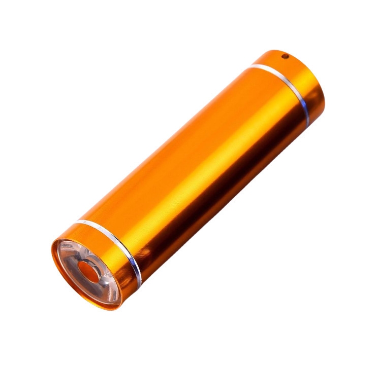 LED svjetiljka s aluminijskim tijelom, napajana AAA suhim ćelijama, prijenosna i lagana, pogodna za planinarenje, kampiranje i hitne situacije, domet do 50 m