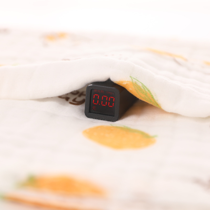 Detský uterák na kúpanie z čistej bavlnenej gázy, dvoj- až štvorvrstvový, cartoon vzor, rýchloschnúci, 80–100 g, priadza 40s