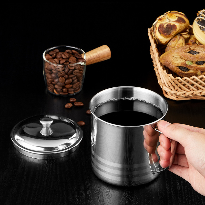 Detský pohár z nehrdzavejúcej ocele 304 s viečkom a držiakom