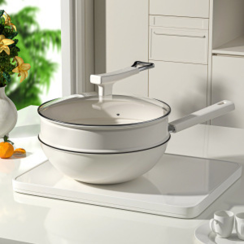 Wok s titanovým povlakom aplikovaným teplným striekaním, nepriľnavý, ploché dno, viečko z tvrdeného skla