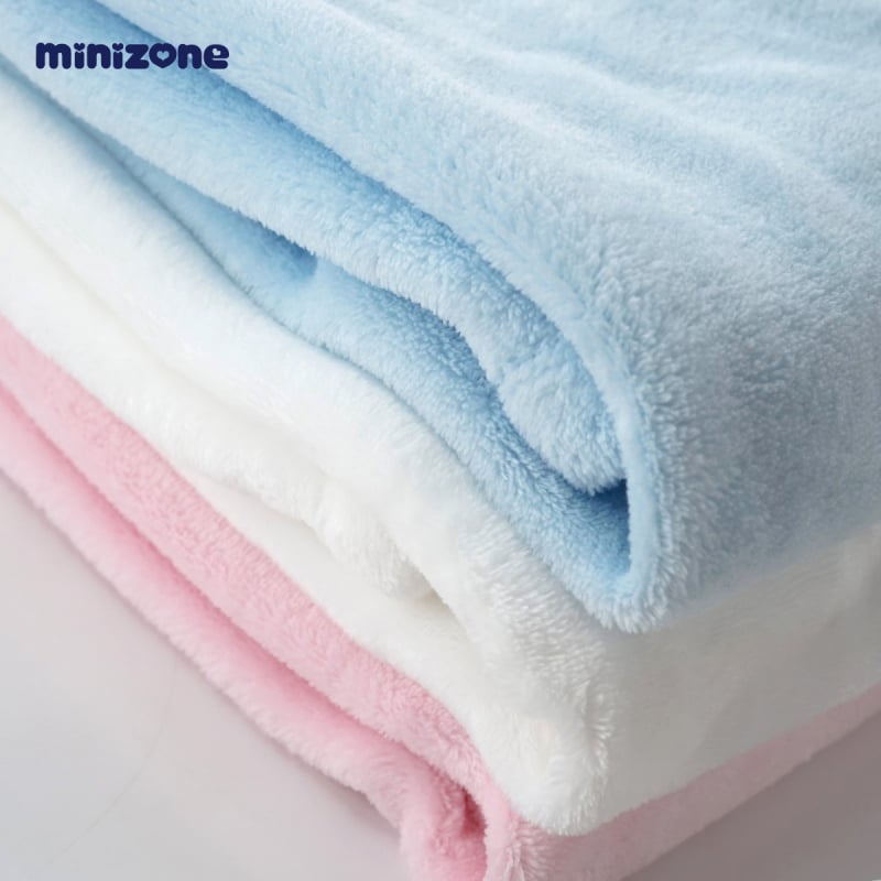 Minizone Dječji kapuljačasti ogrtač od coralnog fleisa, jesen-zima