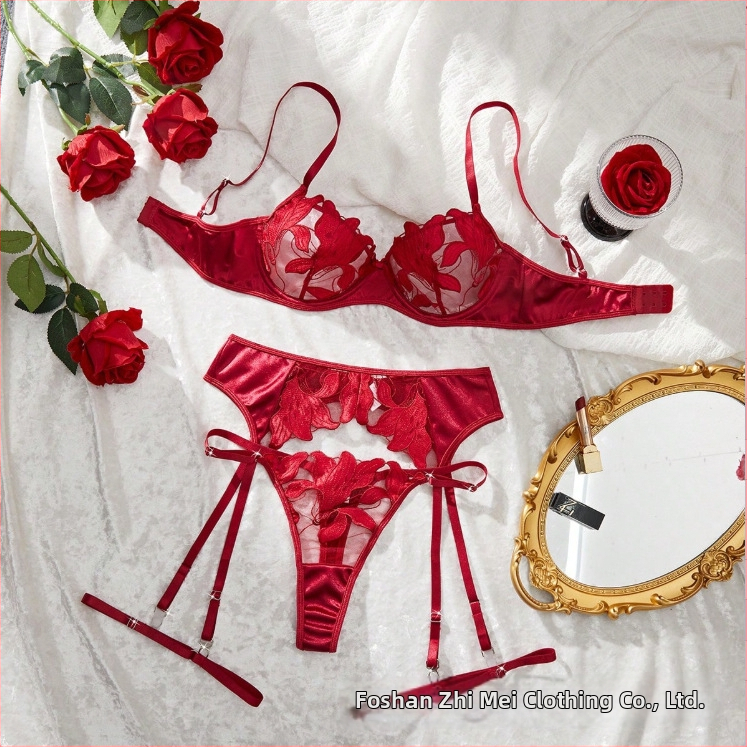 Čipkový set podprsenky s kvetinovou výšivkou, s kovovým kruhom, 3/4 košíčky, tenké tvarované košíčky, zadné zapínanie na tri rady, pevné dvojité ramienka