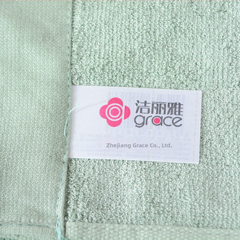 Хавлия за лице от регенерирани целулозни влакна, лека под 50 г, с бродирана обработка