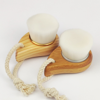 Tvárová čistiaca kefka s drevenou rúčkou, ručná, hlboko čistí póry, model HEYI07